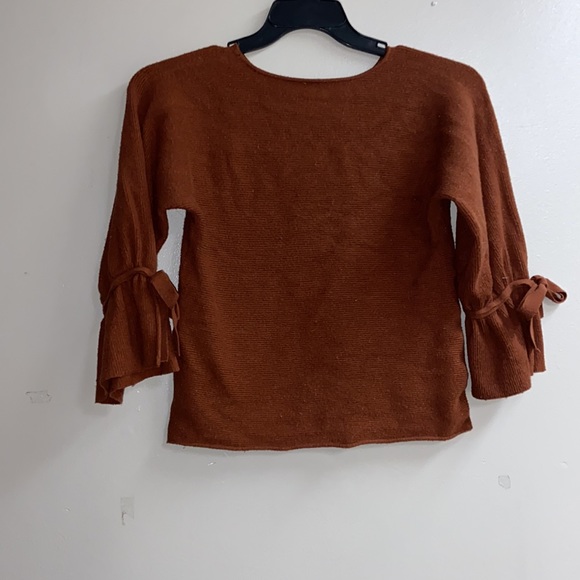Rust colored sweater - Picture 2 of 2